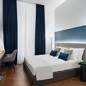M20 Boutique 2*, Milan Italie